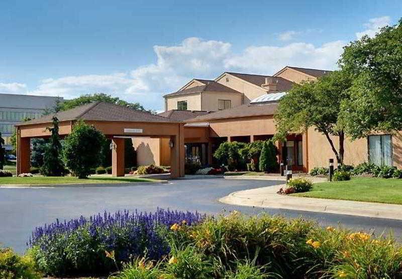 Courtyard By Marriott Detroit Livonia Hotel Bagian luar foto